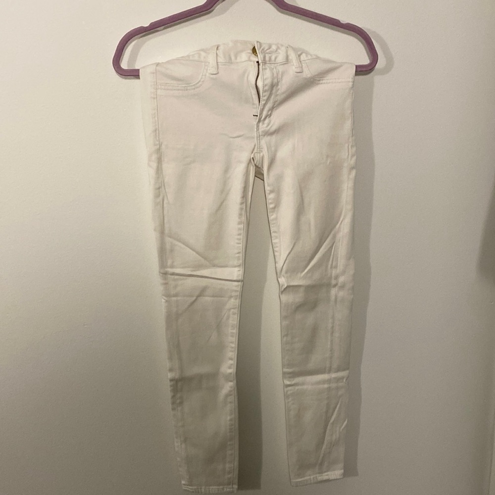 White skinny jeans